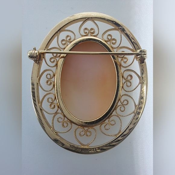 Victorian 12K Gold Filled Carved Shell Cameo Filligree Brooch Pin - Picture 3 of 6